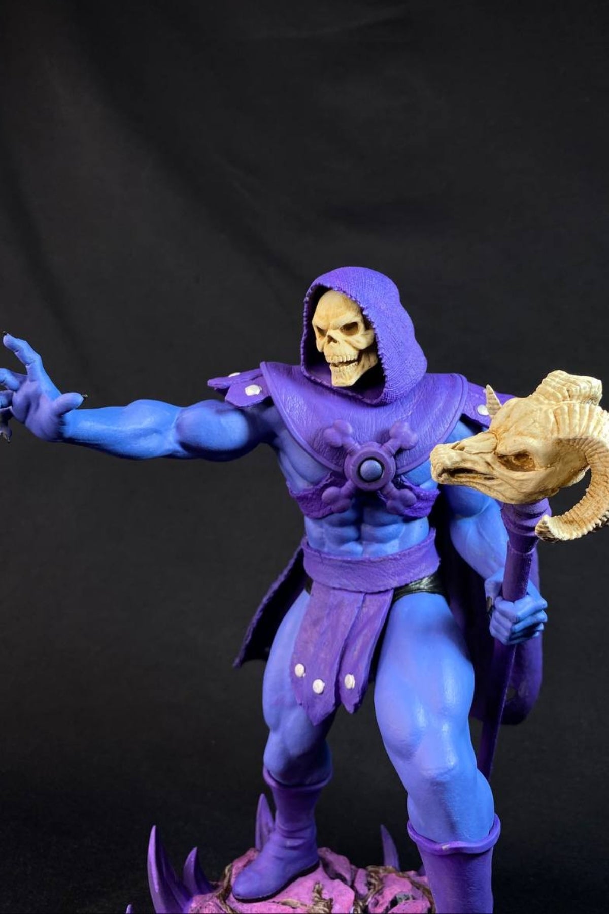 Skeletor Statue