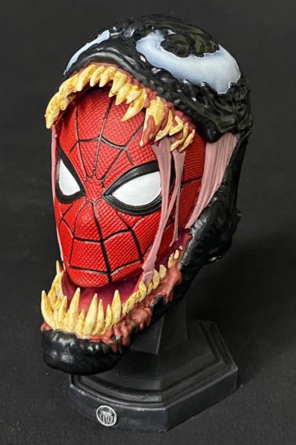 Symbiote Spider Hero Bust Statue – Comic Style Collectible