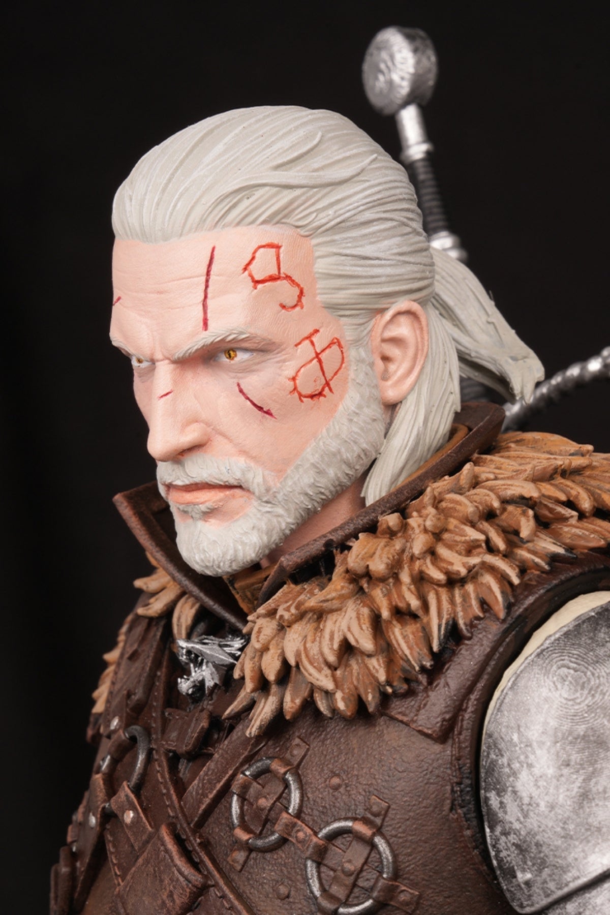 Monster Hunter Statue