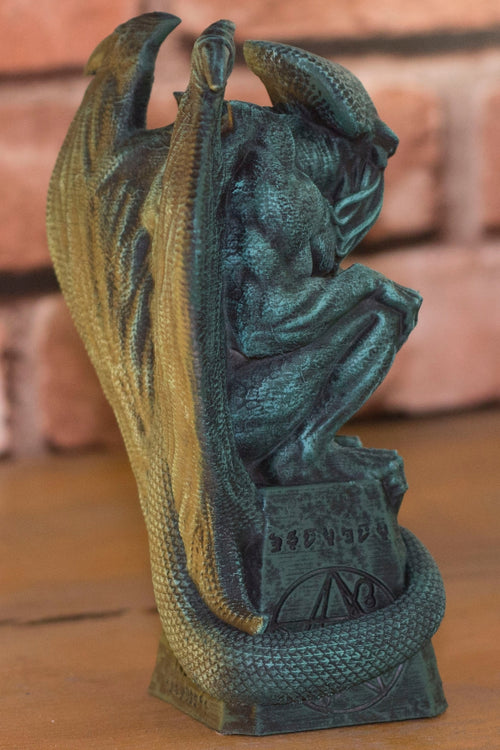 Ancient Cosmic Horror Statue – Dark Mythology Collectible Figure