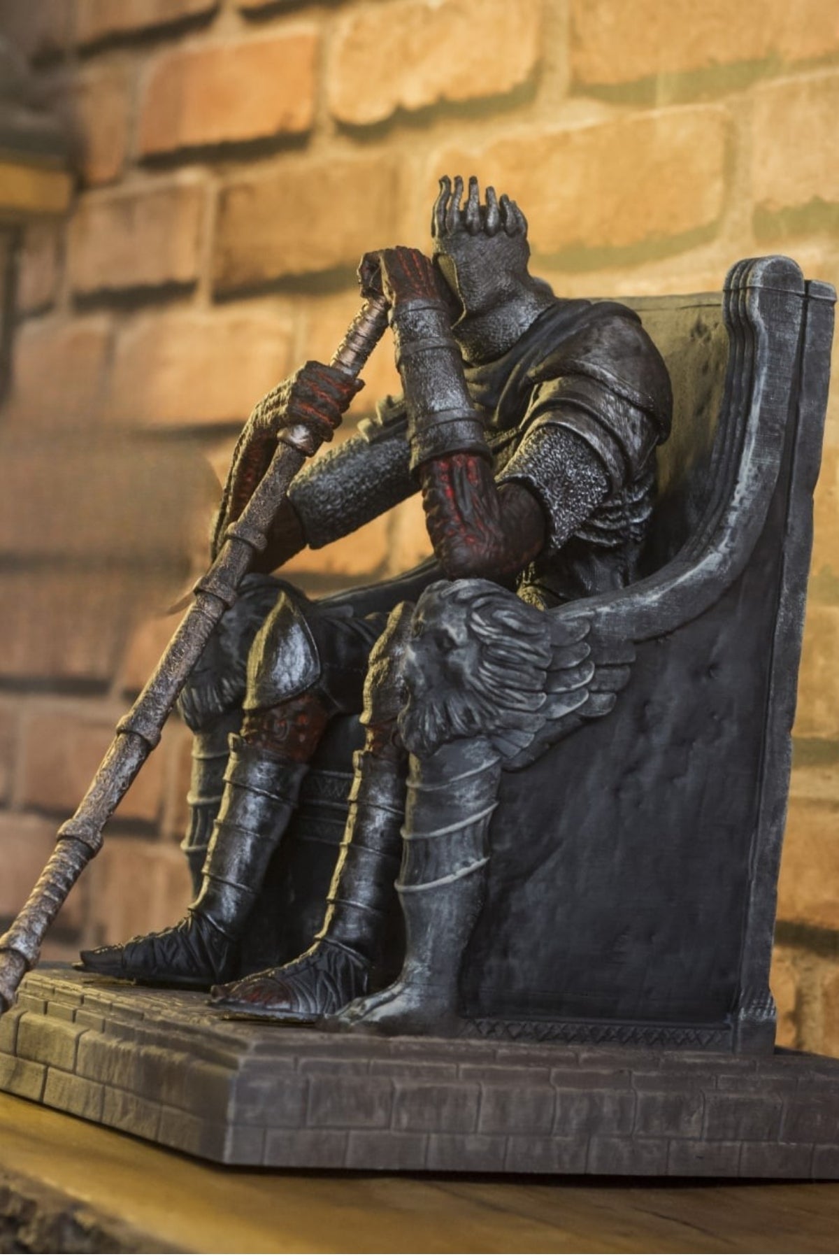 Faceless Throne Guardian – Dark Fantasy Statue