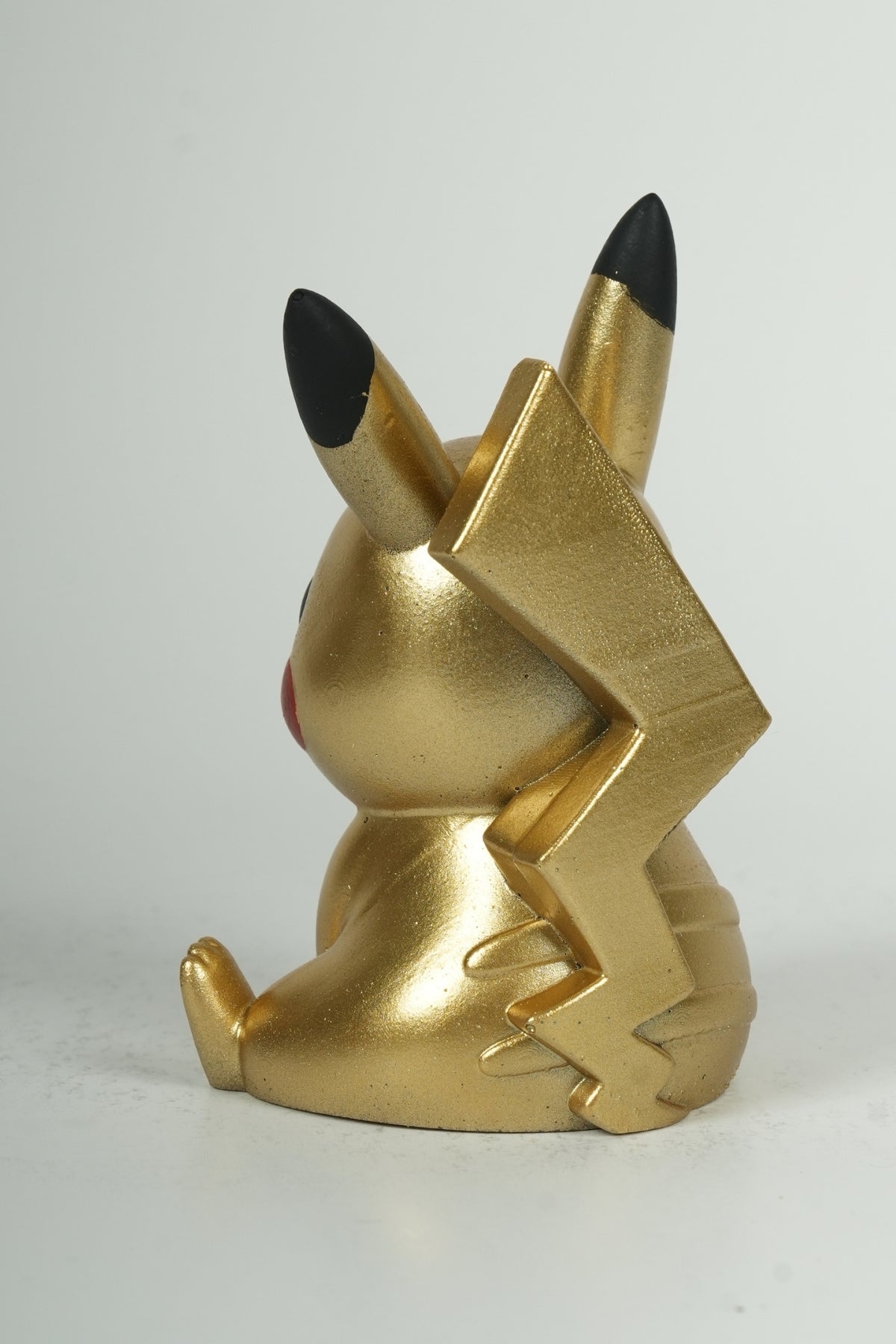 Golden Electric Mouse Statue – Cute Anime Creature Collectible