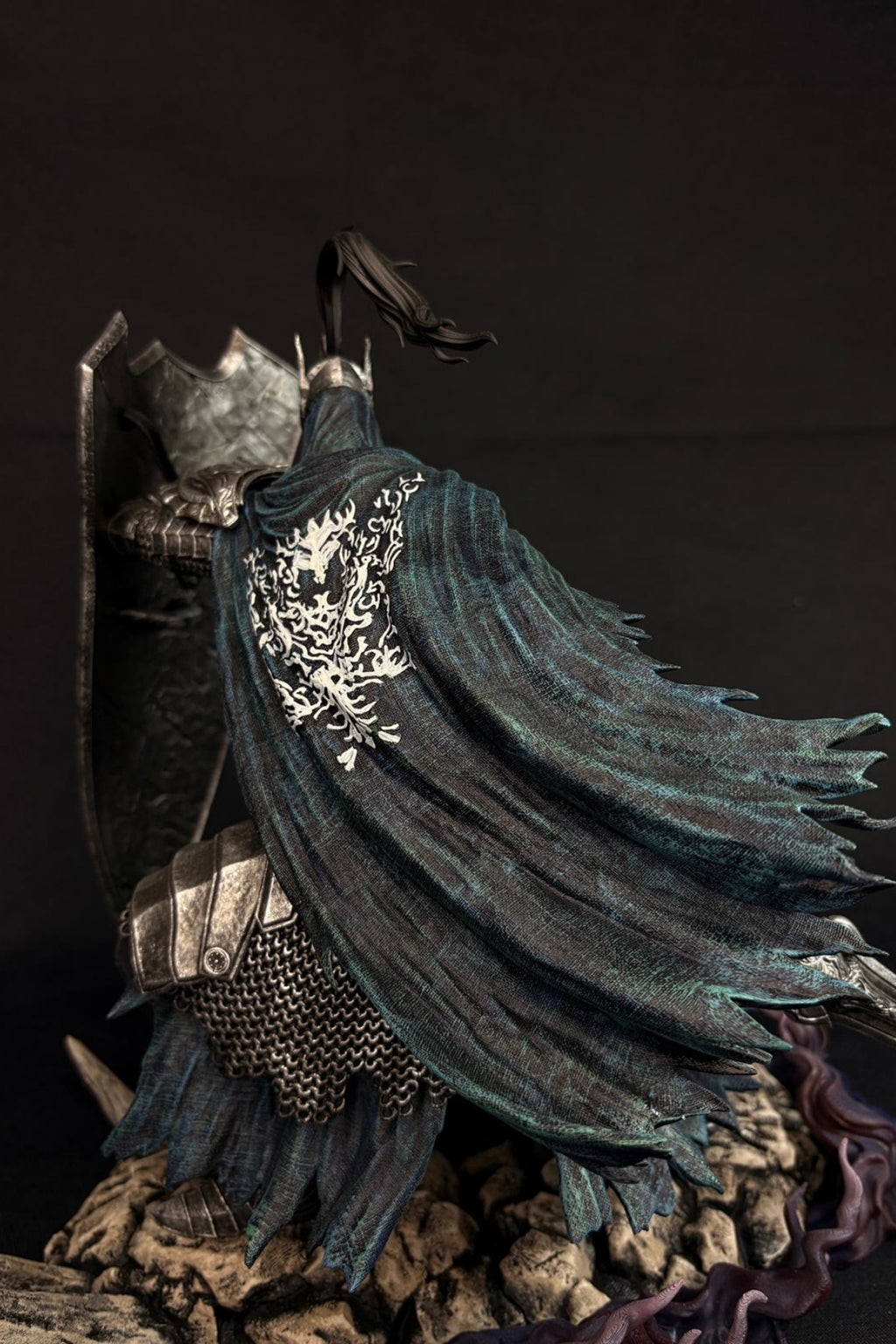 Abyss Walker V2 Knight Statue – Souls Inspired Collectible Figure