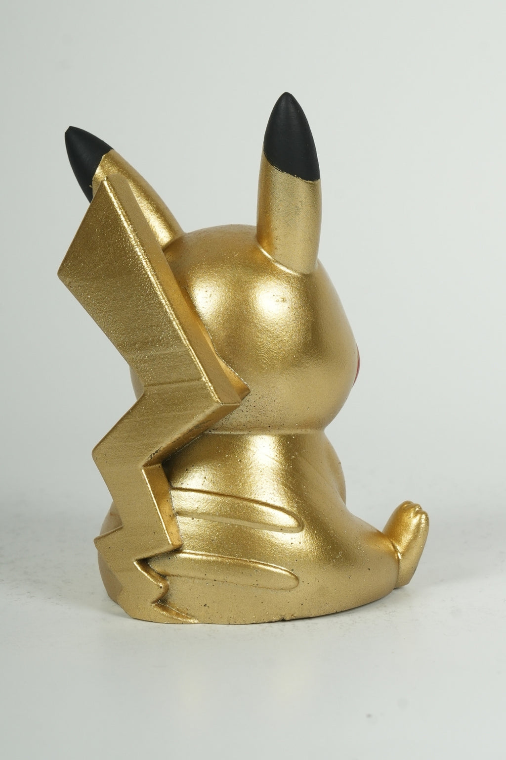 Golden Electric Mouse Statue – Cute Anime Creature Collectible