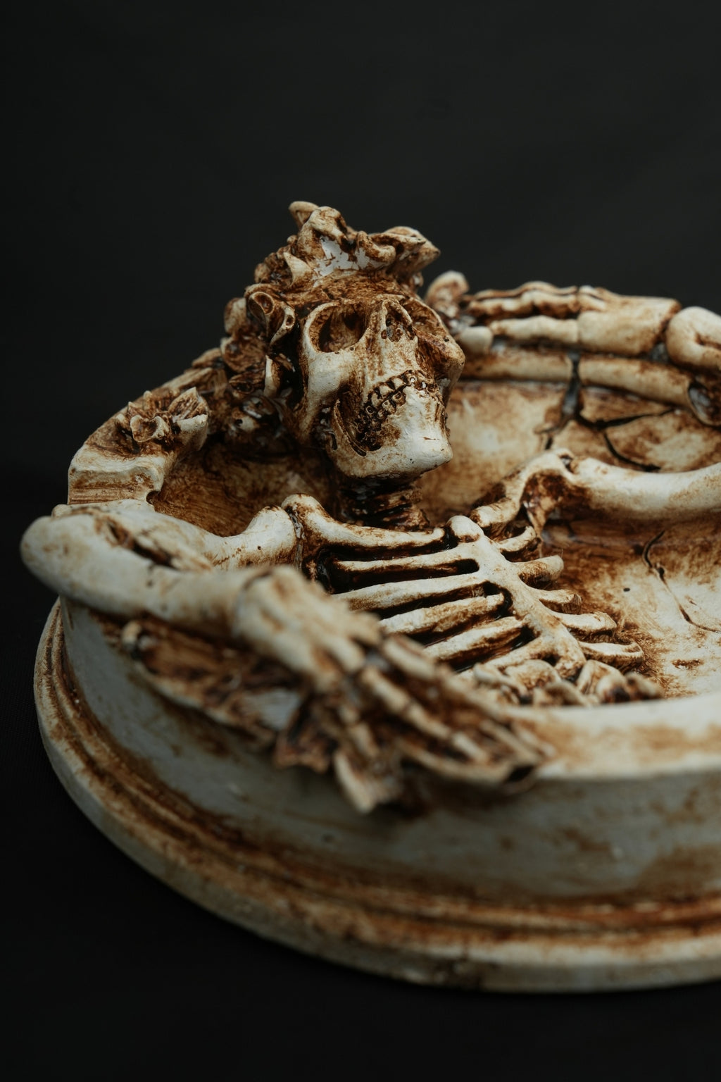 Gothic Skeleton Ashtray with Floral Details White