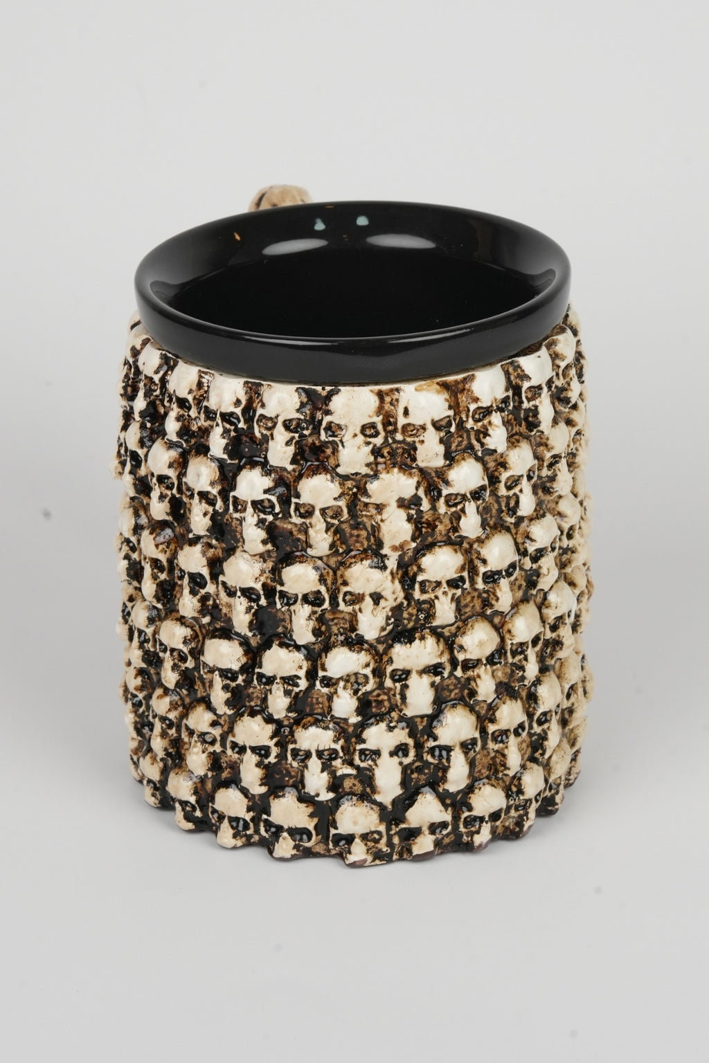 Skull Army Mug – Dark Gothic Collectible Cup