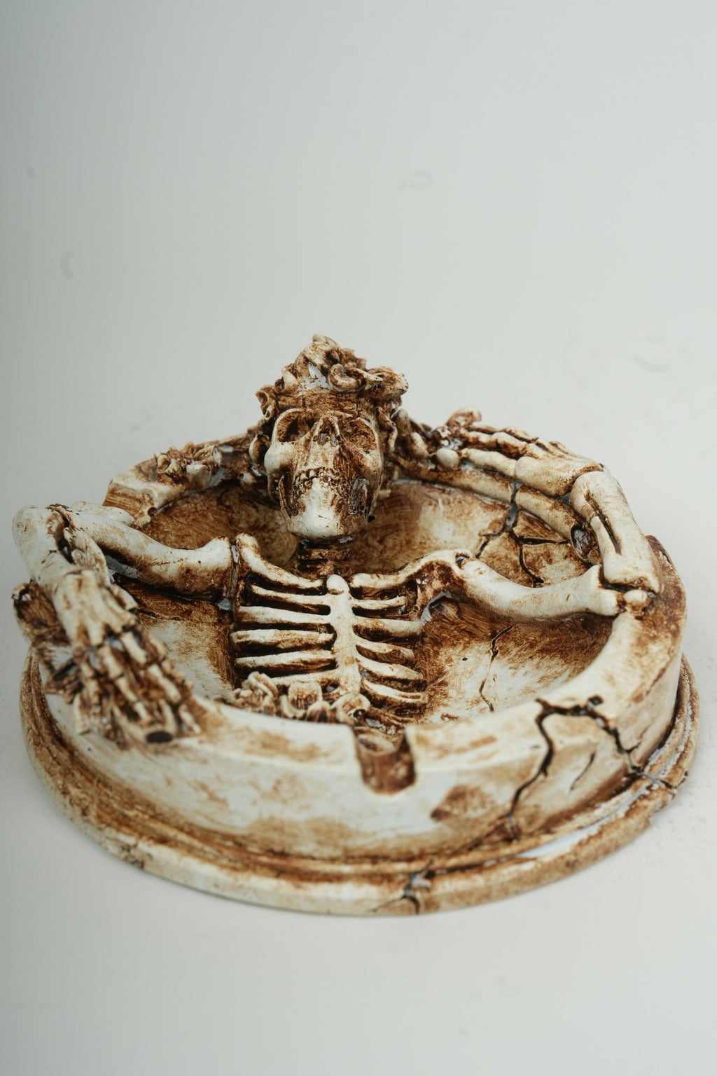 Gothic Skeleton Ashtray with Floral Details White