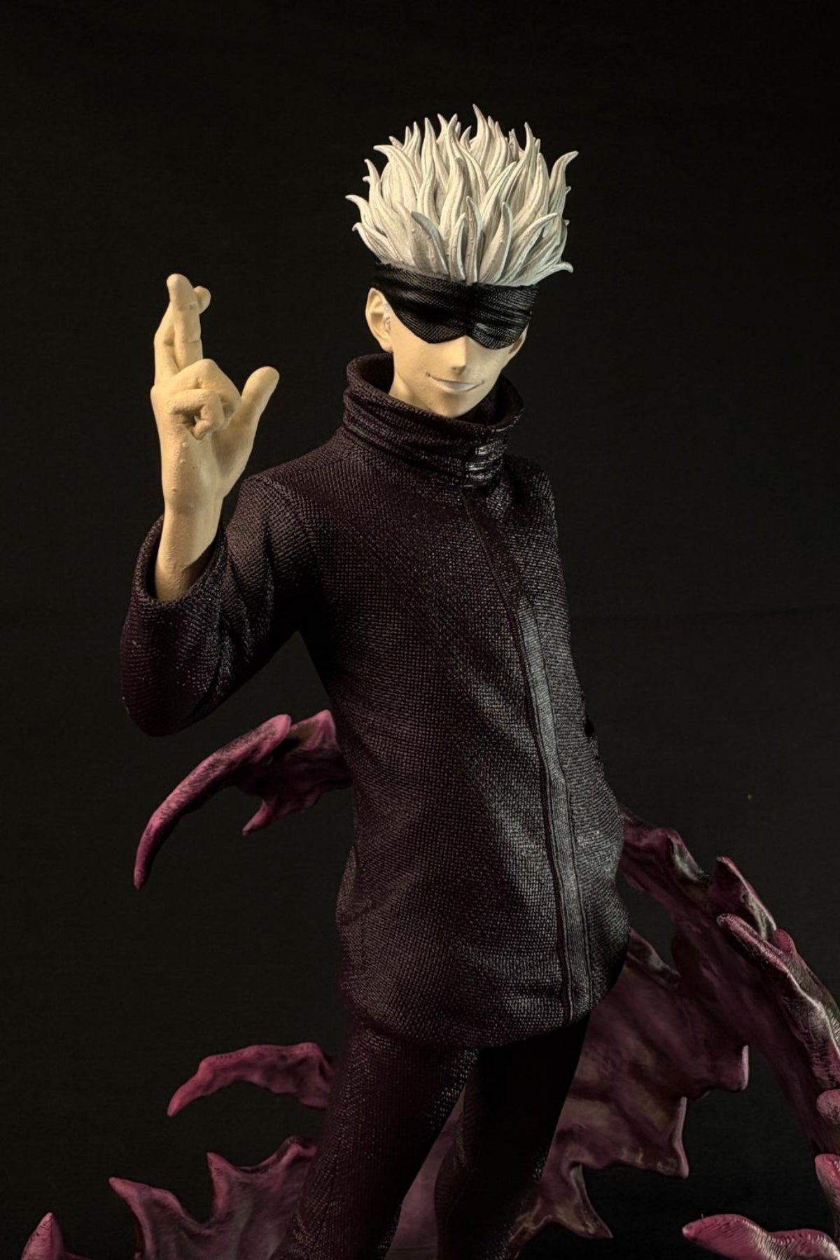 Blindfolded Sorcerer Statue – Anime Inspired Collectible Figure