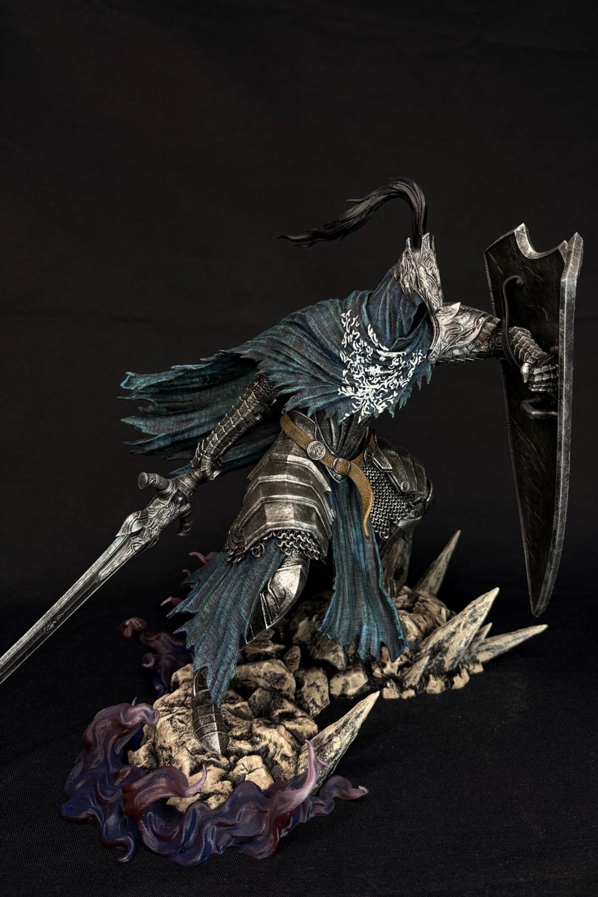 Abyss Walker V2 Knight Statue – Souls Inspired Collectible Figure
