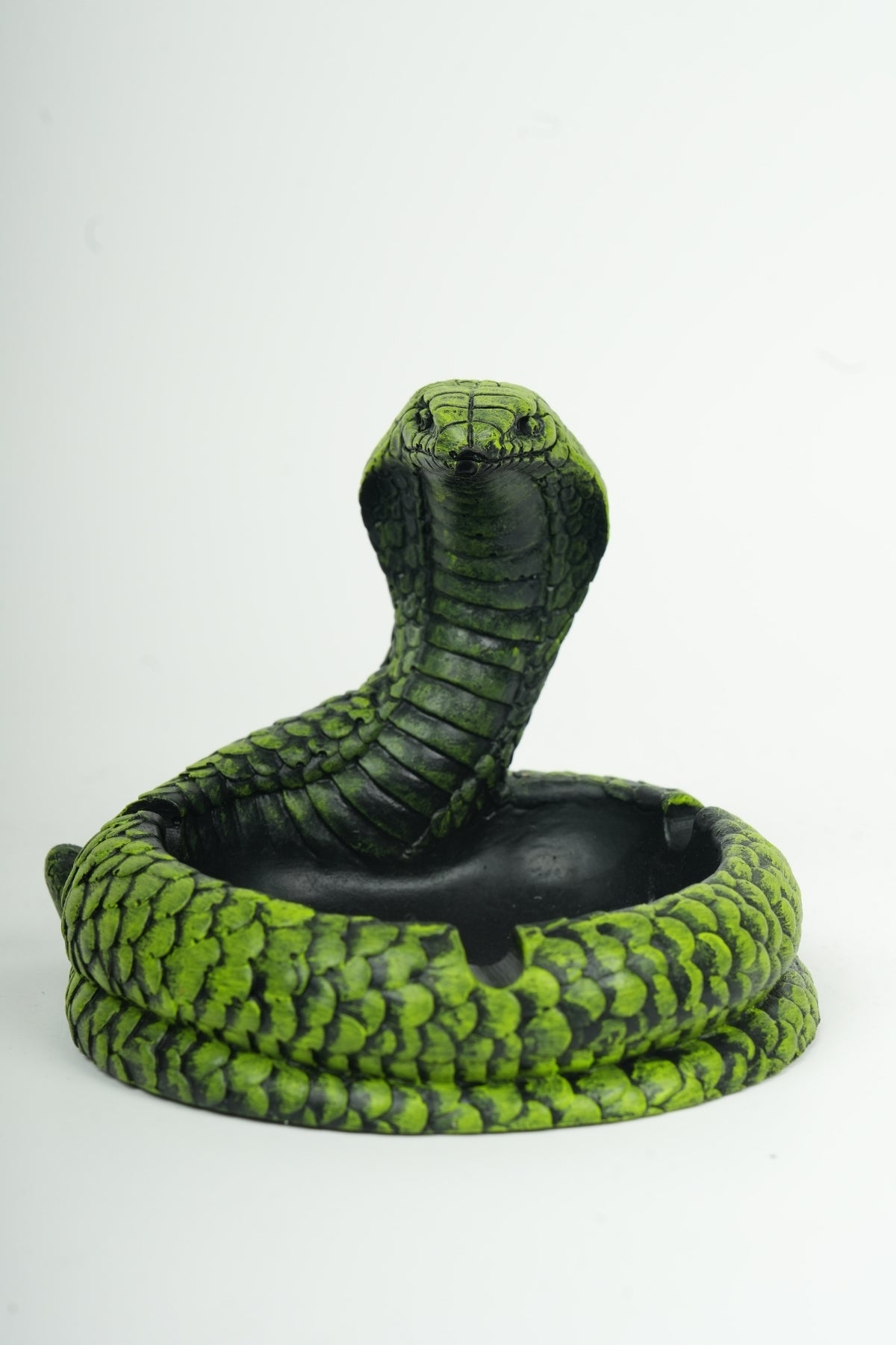 Cobra Ashtray Green  – Decorative Polyester Design