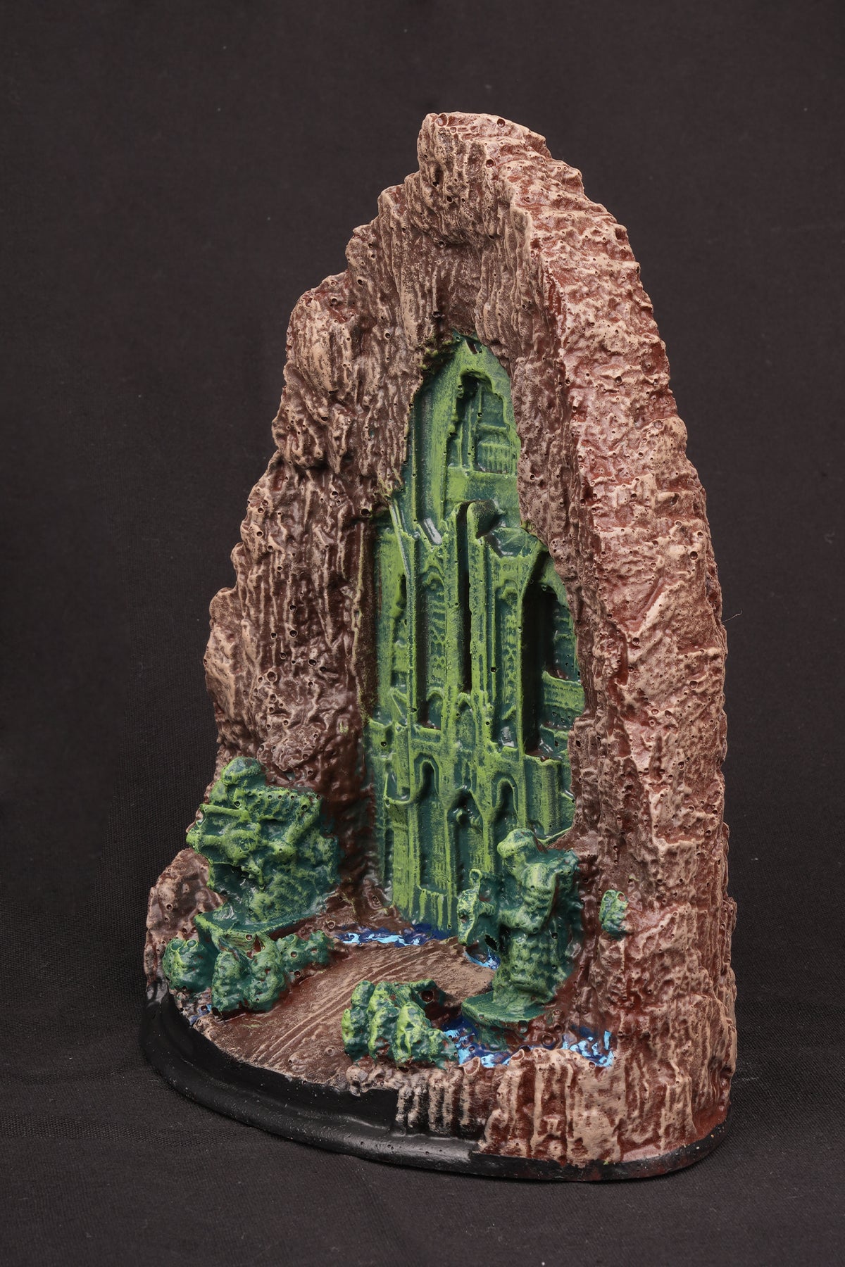 Lonely Mountain Statue-Ancient Fantasy Gate Diorama Statue