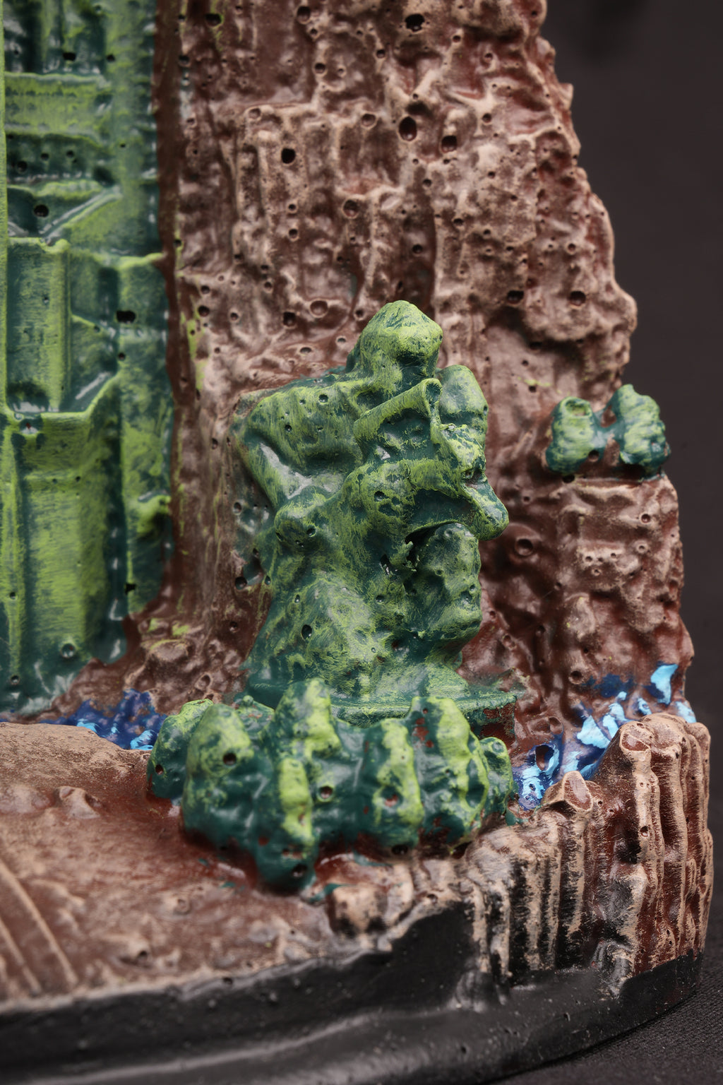 Lonely Mountain Statue-Ancient Fantasy Gate Diorama Statue